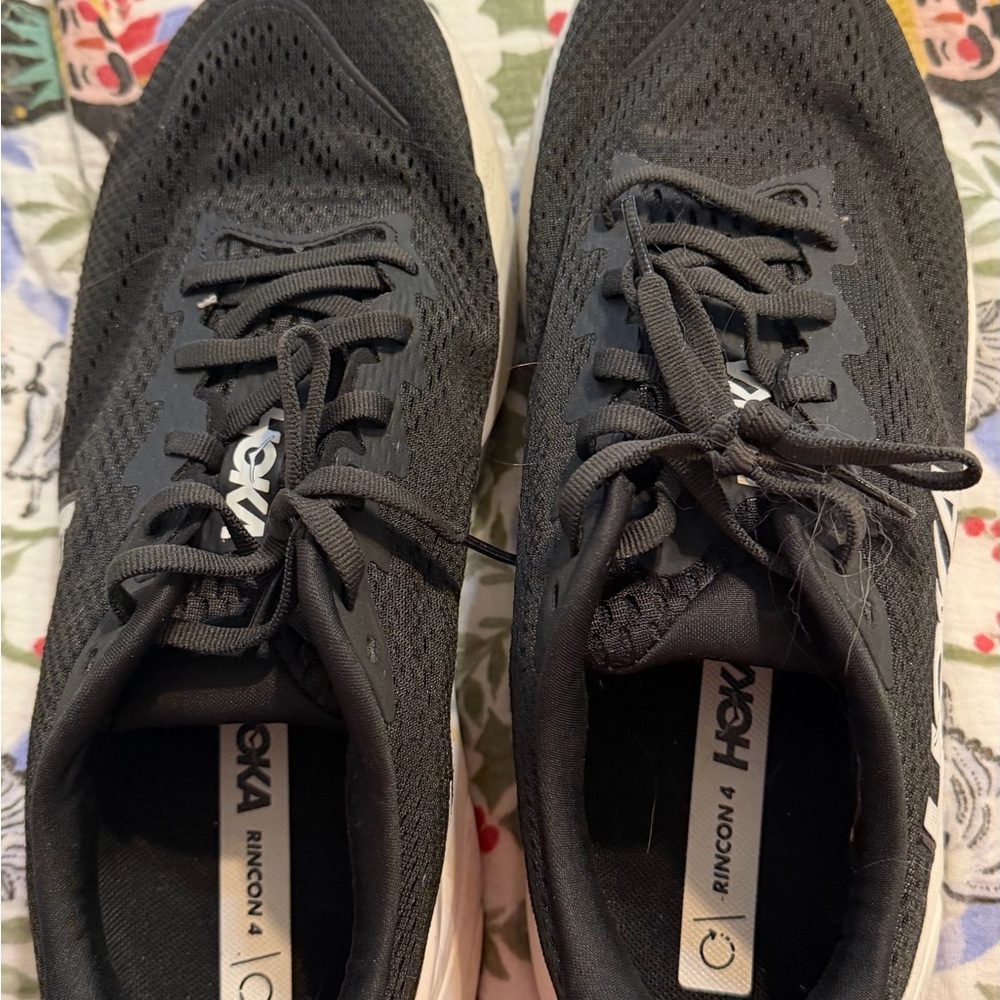 Hoka Black Women's Rincon 4 Lightweight Running Shoes